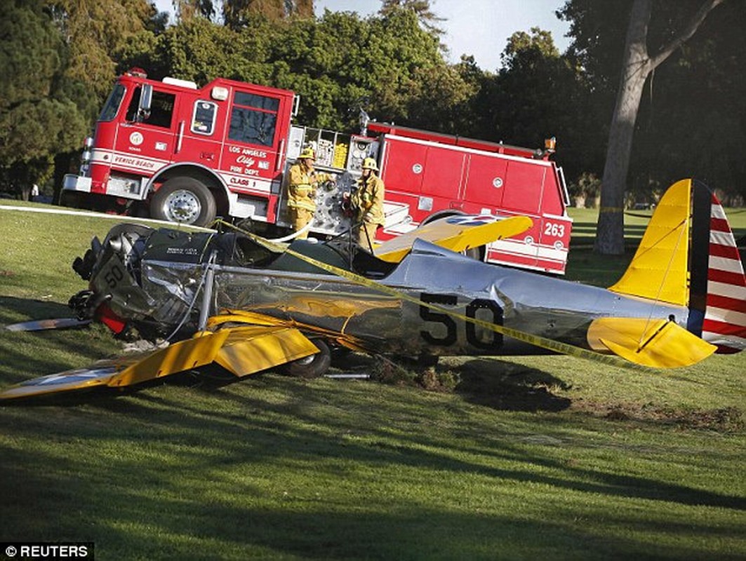 Toan canh vu tai nan may bay cua ngoi sao Harrison Ford