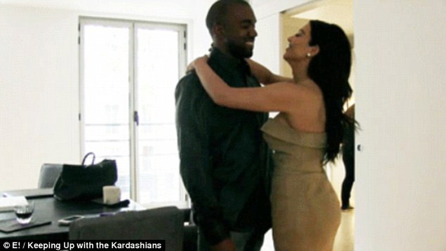 Ben trong can ho noi Kim Kardashian bi cuop nu trang-Hinh-2