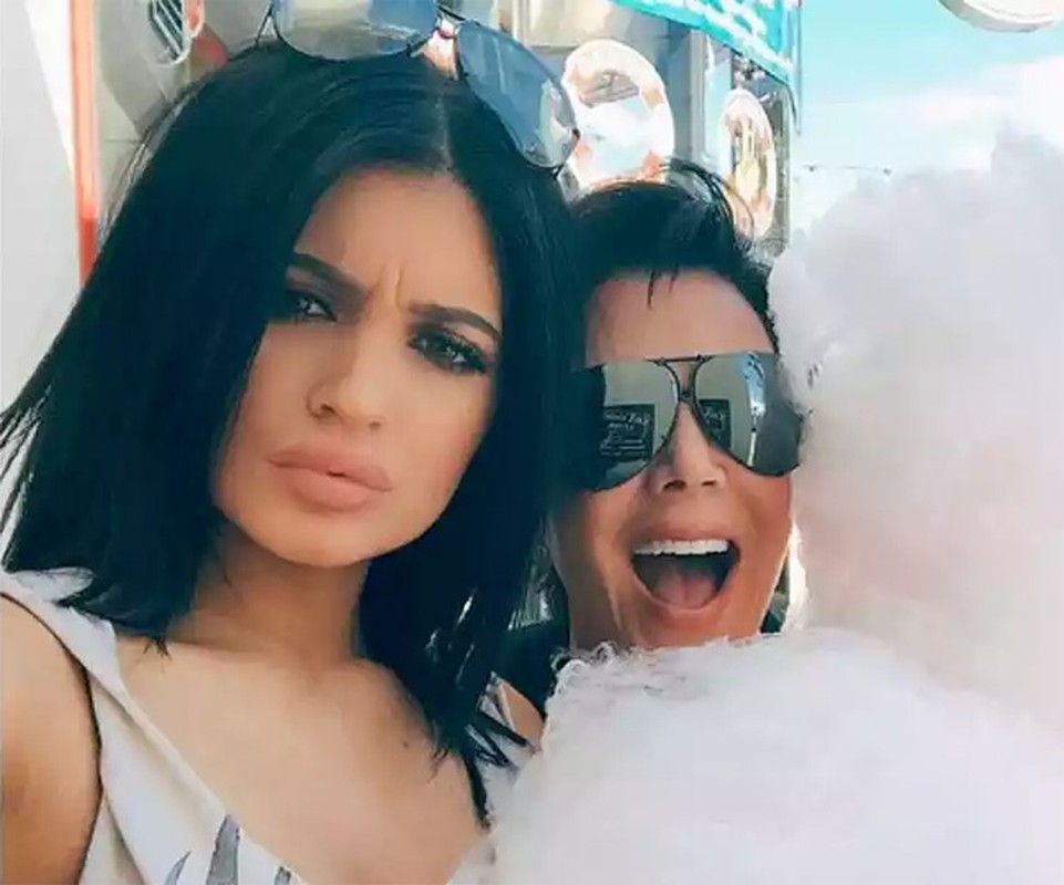 Khoanh khac gia chat cua ngoi sao truyen hinh thuc te Kylie Jenner