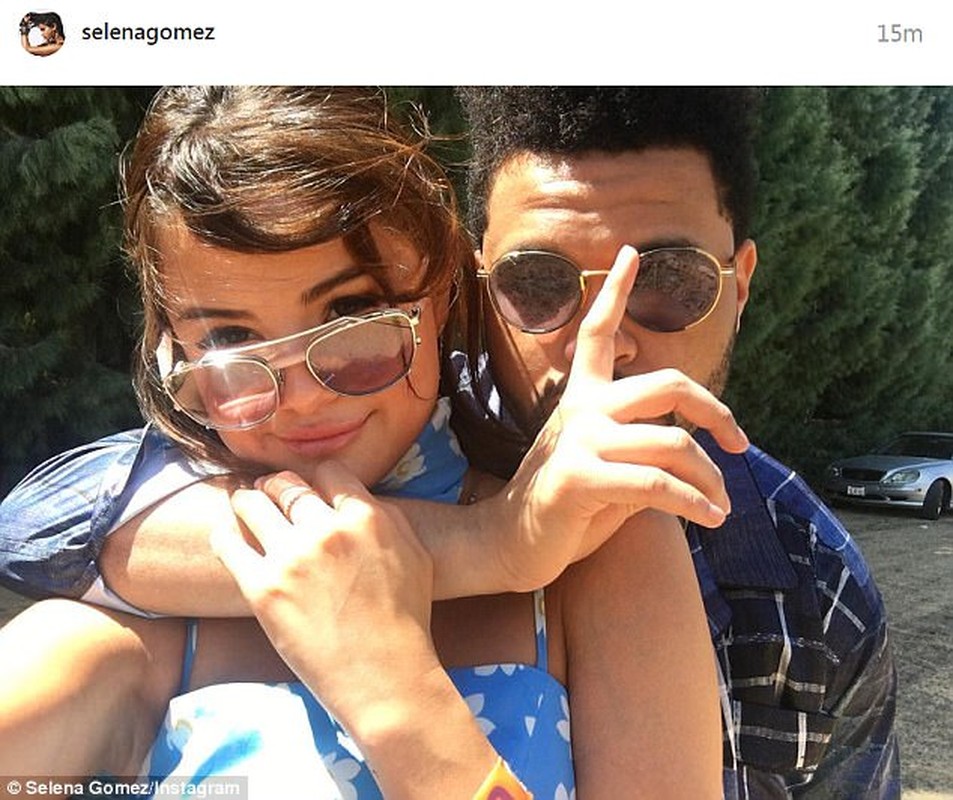 Selena Gomez om ap khong roi tinh moi The Weeknd-Hinh-6