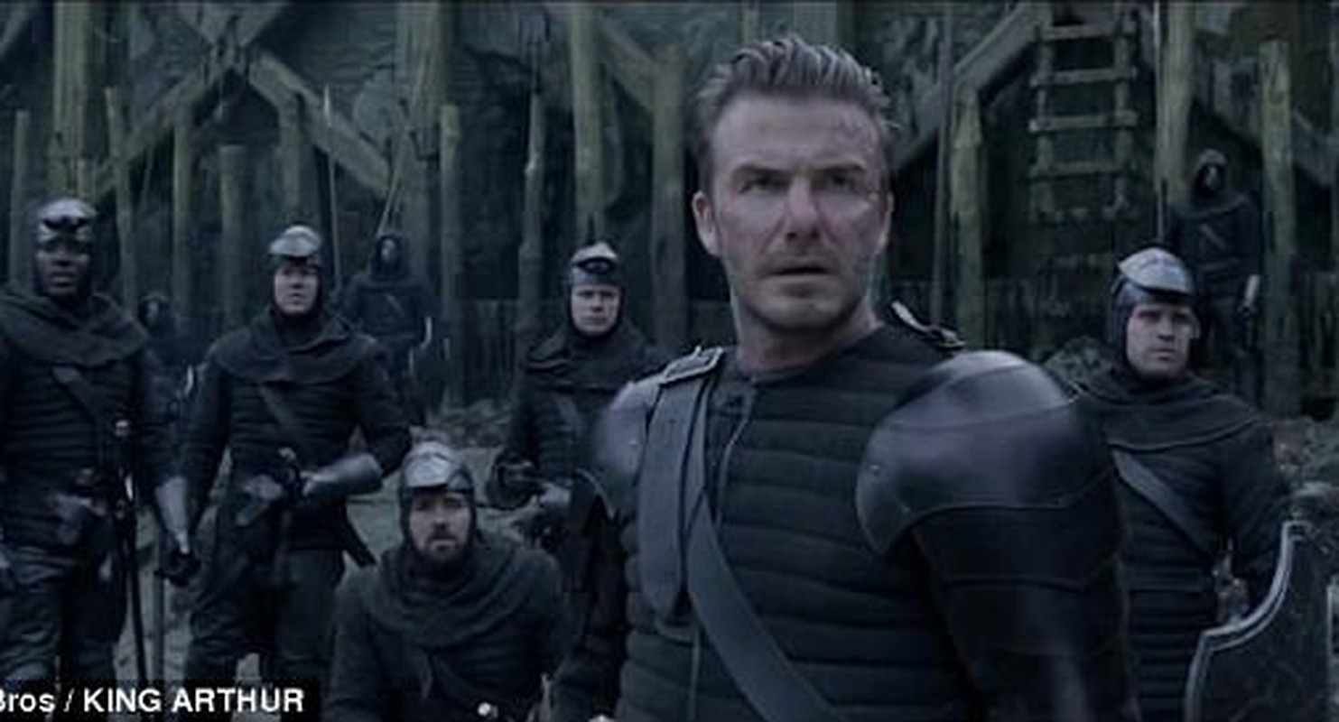 David Beckham bi nem da vi vai dien dau tien trong King Arthur-Hinh-4