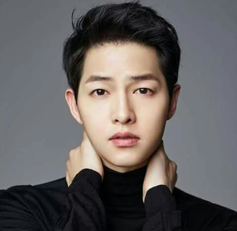 Khoanh khac giong het con gai cua Song Joong Ki-Hinh-7