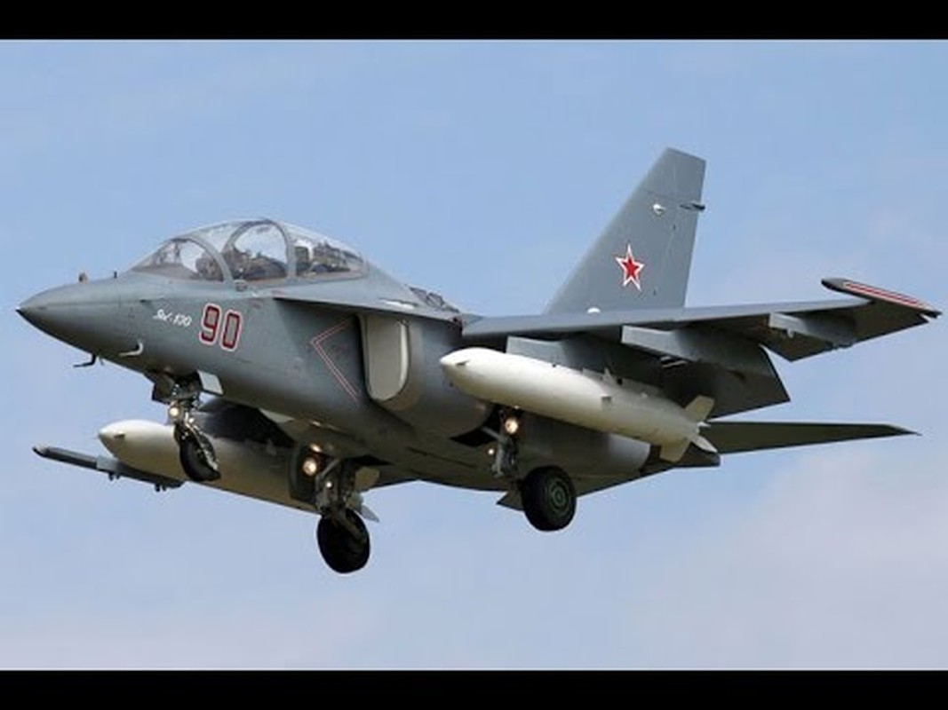 May bay Yak-130 cua Nga: “Nho con ma co vo ngon