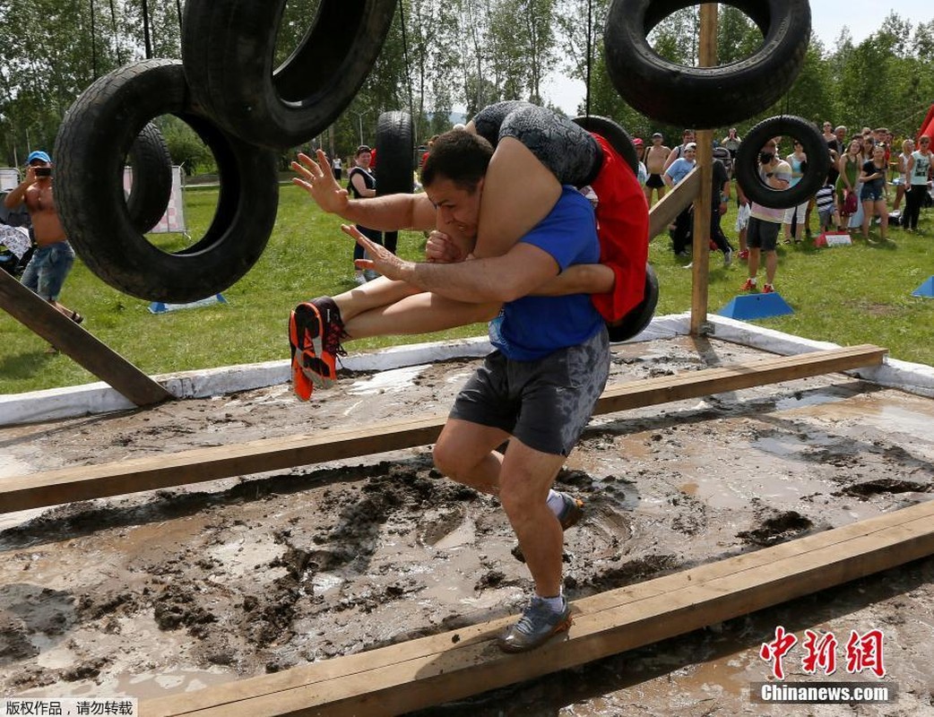 &quot;Cuoi vo bung&quot; voi cuoc thi cong vo day thu thach-Hinh-6