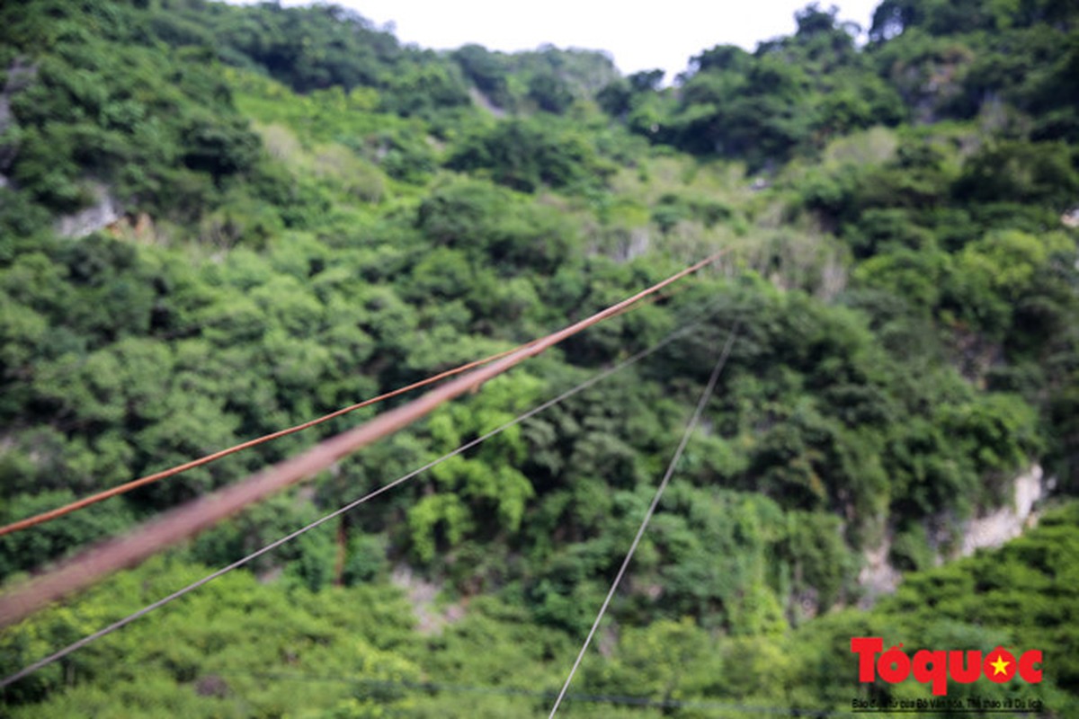 Na xu Lang “bay veo” tu tren nui cao xuong nhu trong phim-Hinh-2