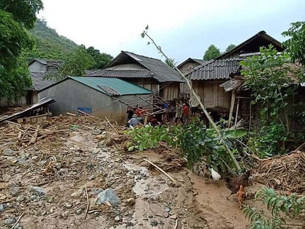 Hinh anh mua lu tan pha khung khiep o Muong Lat-Hinh-17