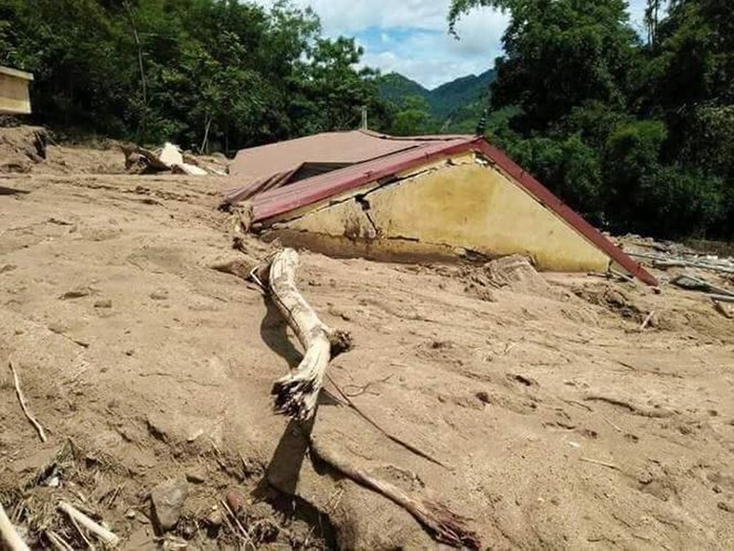 Hinh anh mua lu tan pha khung khiep o Muong Lat-Hinh-26