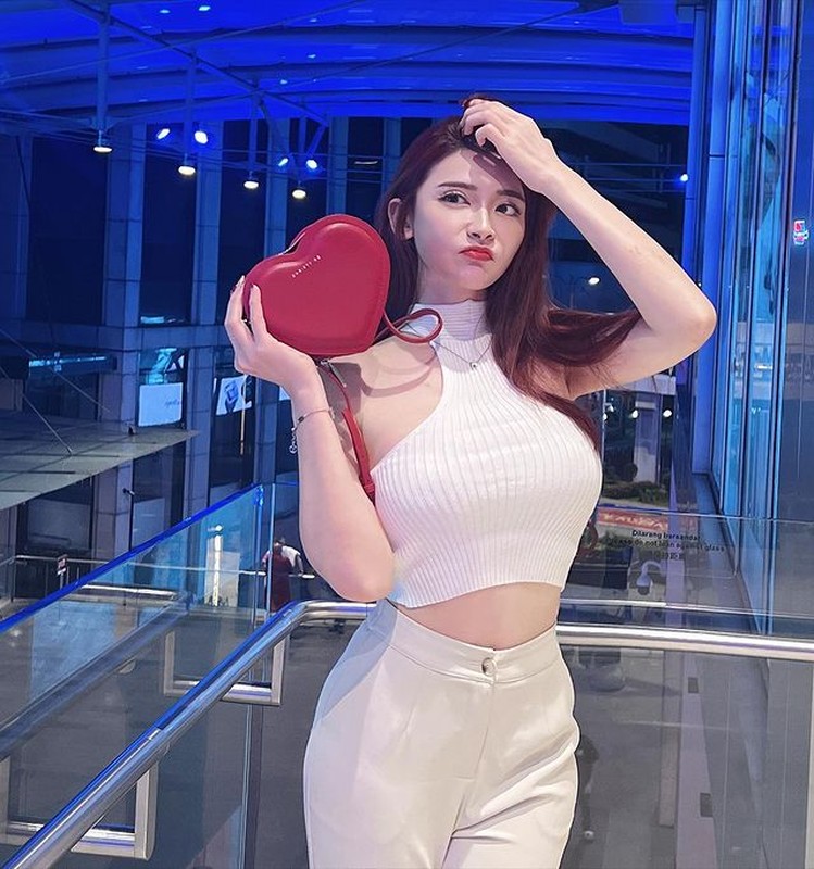 Do mat hot girl xinh dep mac ho khoe dang boc lua choi bowling-Hinh-9