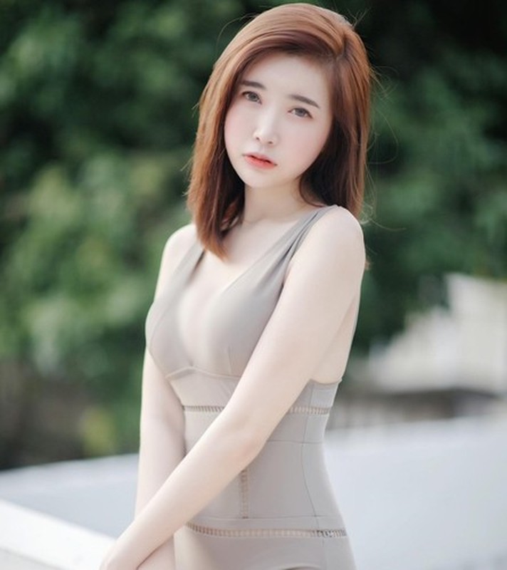 Nguong do mat truoc hot girl dien vay cat xe tao bao lam shipper-Hinh-9