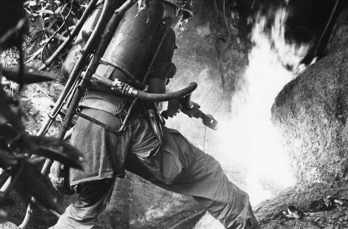 Anh kinh dien cua AP: Chien tranh Viet Nam 1962 - 1967 (2)-Hinh-10