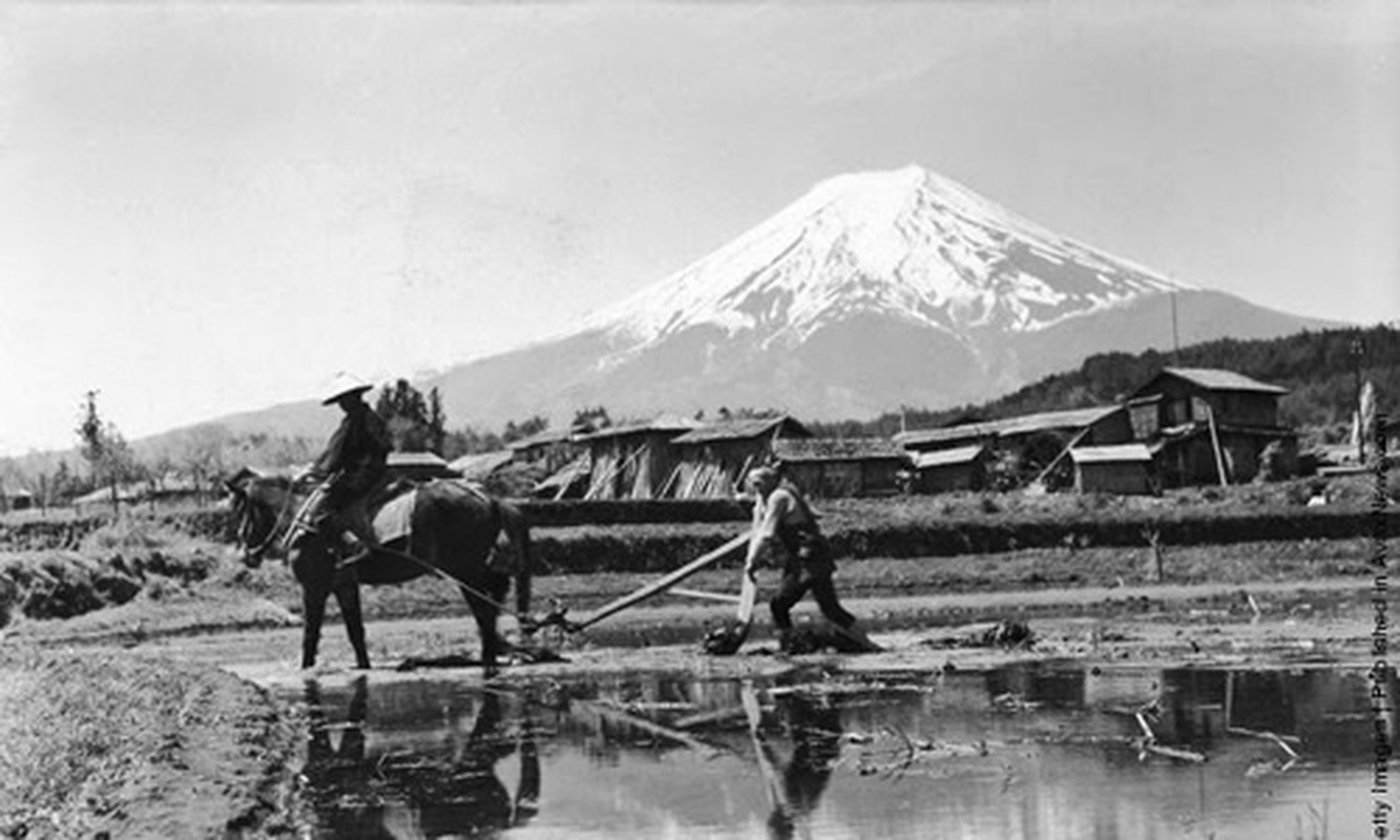 Nhat Ban yen binh qua loat anh chup nhung nam 1950 - 1960