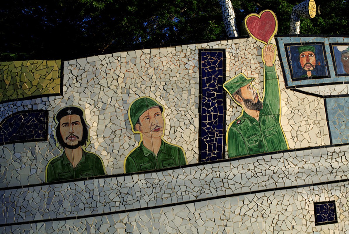 Hinh anh lanh tu Fidel Castro trong nhung buc ve graffiti-Hinh-4