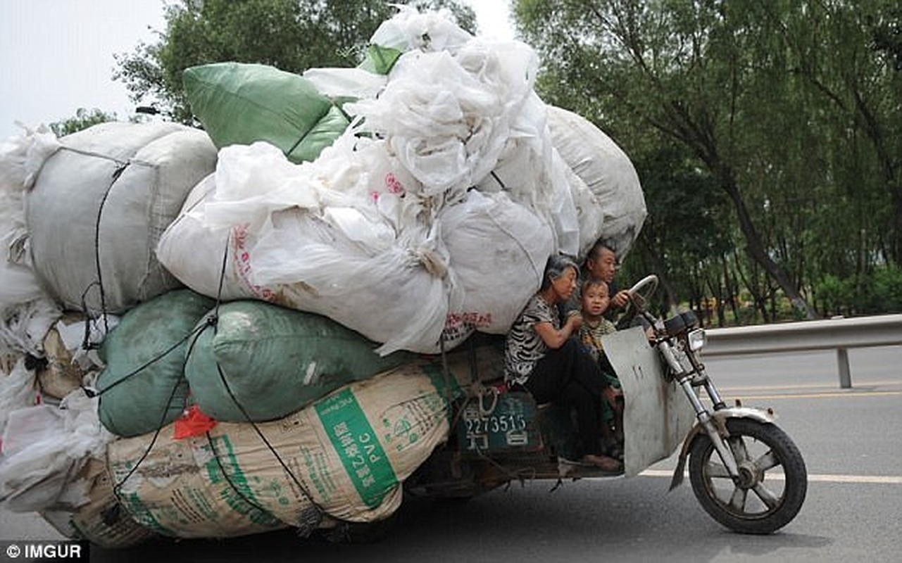 An tuong “sieu xe” cho hang o Viet Nam tren bao Anh-Hinh-10