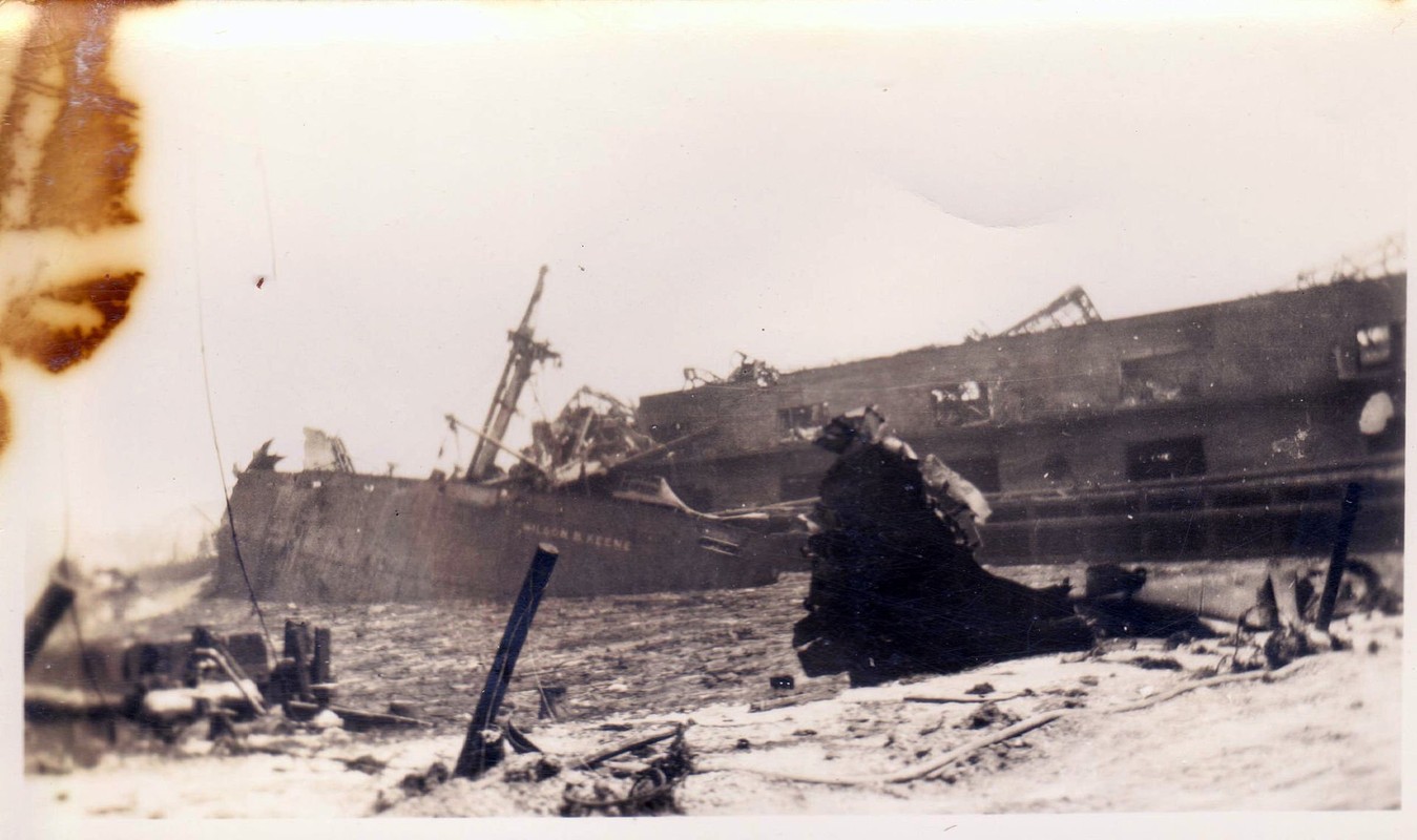 Tham kich kinh hoang chay tau cho hang Grandcamp nam 1947-Hinh-8