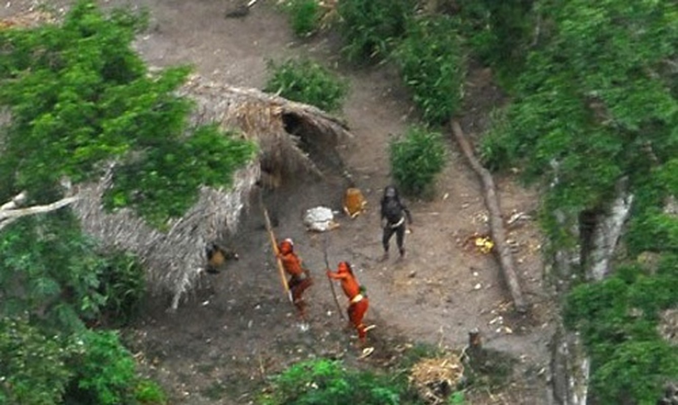 Mo dan nhung bi an kho giai ma tren dao Bac Sentinel-Hinh-4