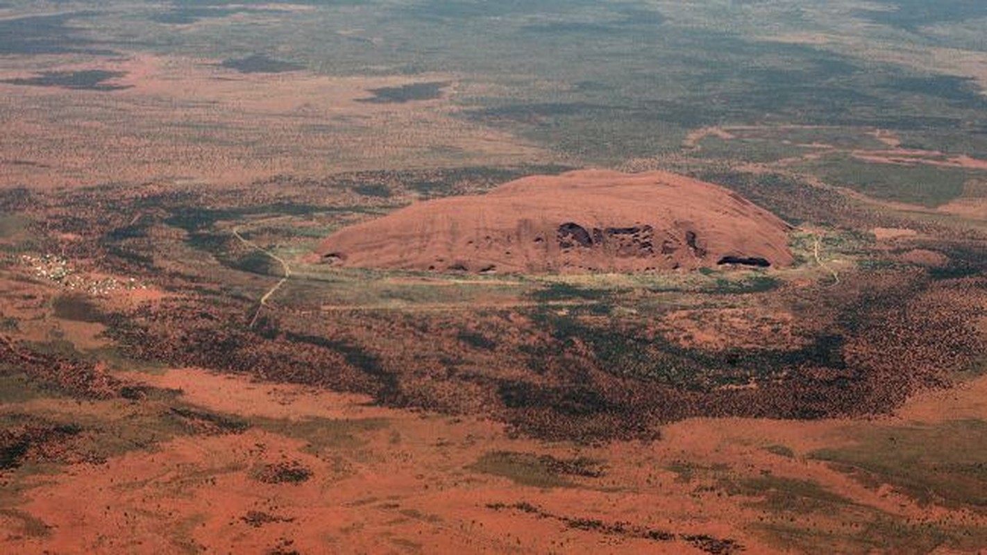 Ve dep choang ngop cua nui thieng Uluru-Hinh-4