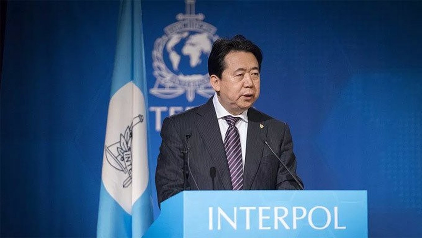 Chan dung Chu tich Interpol bi giam o Trung Quoc de dieu tra-Hinh-2