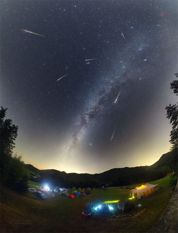 Thich thu ngam anh mua sao bang Perseid khap the gioi-Hinh-4