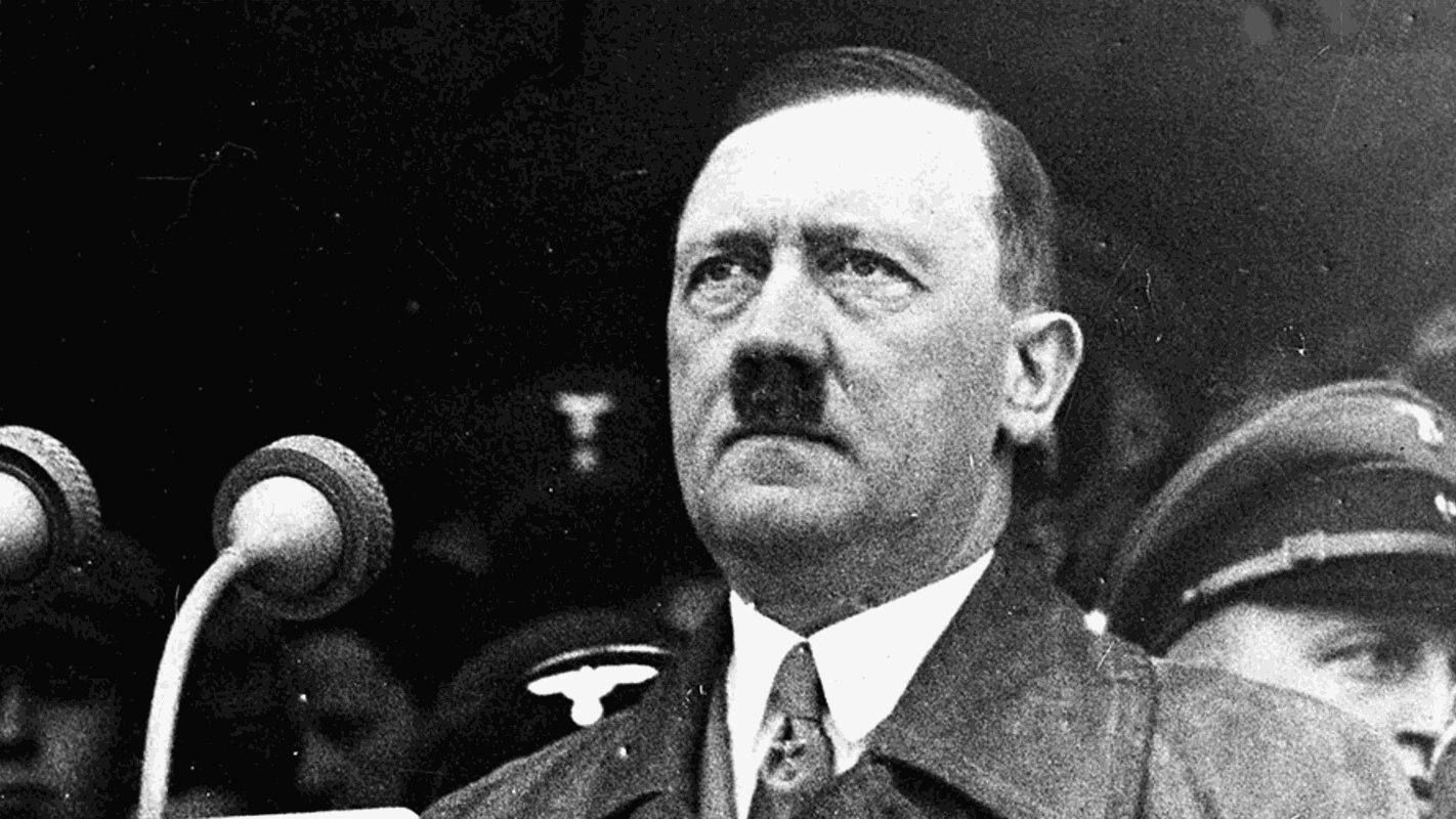 Nong: Hitler tham vong danh bai Anh bang socola chua thuoc no