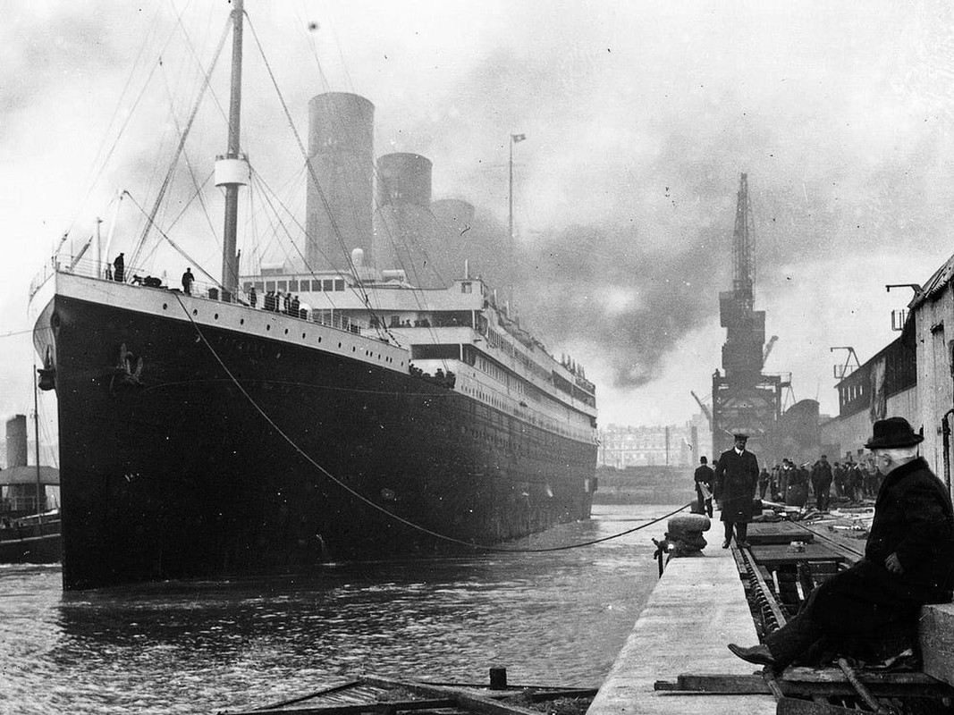Ngam xac tau Titanic huyen thoai truoc khi bien mat hoan toan