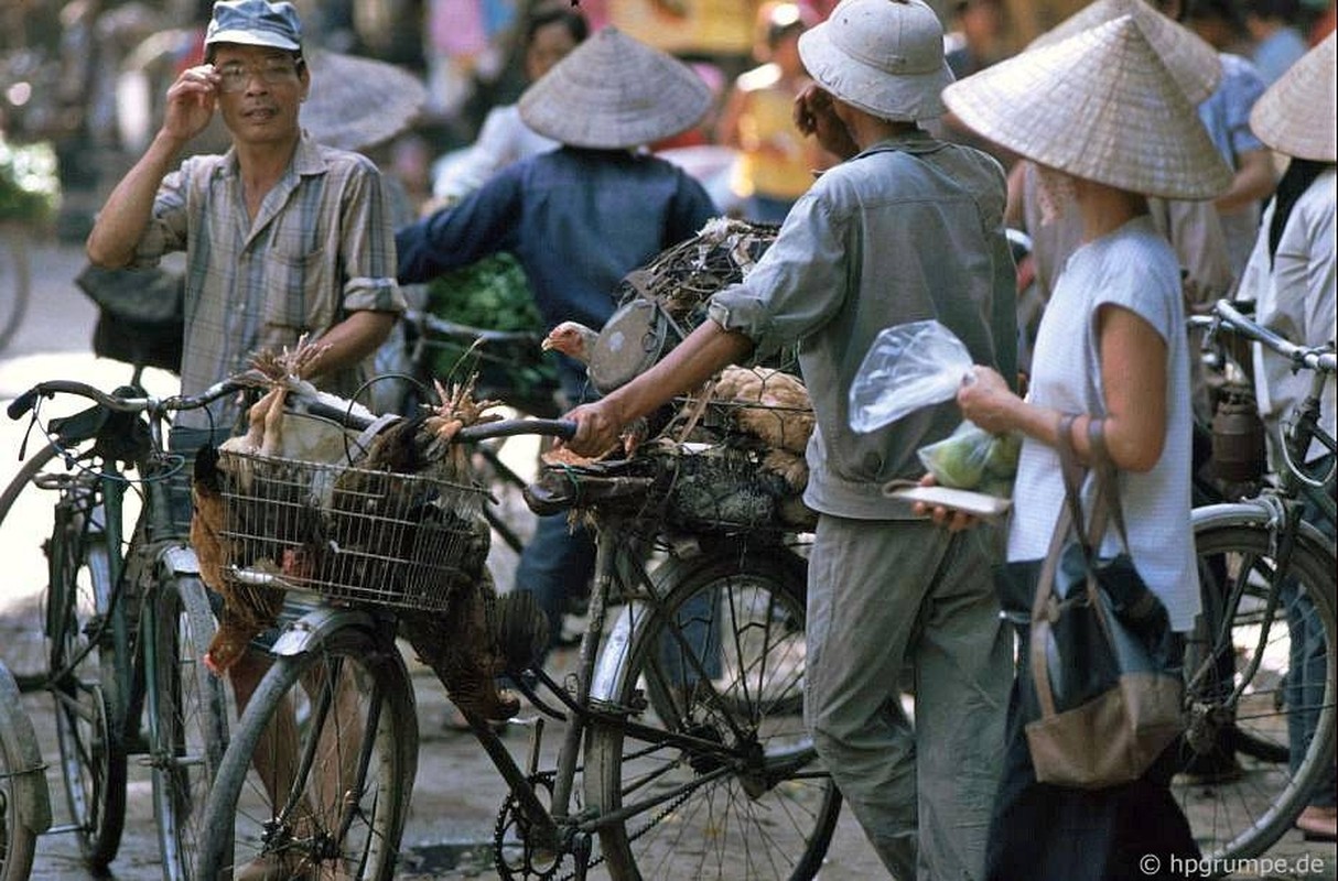 Nhip song Ha Noi qua nhung khu cho pho co nam 1991 - 1993-Hinh-10