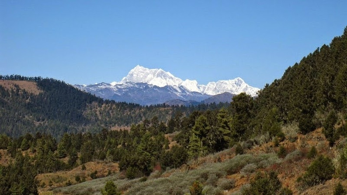 Bi an ve ngon nui linh thieng noi tieng Bhutan-Hinh-10