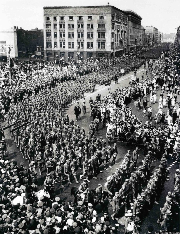 Anh hiem doi quan that bai cua Hitler di dieu pho o Moscow 1944-Hinh-3