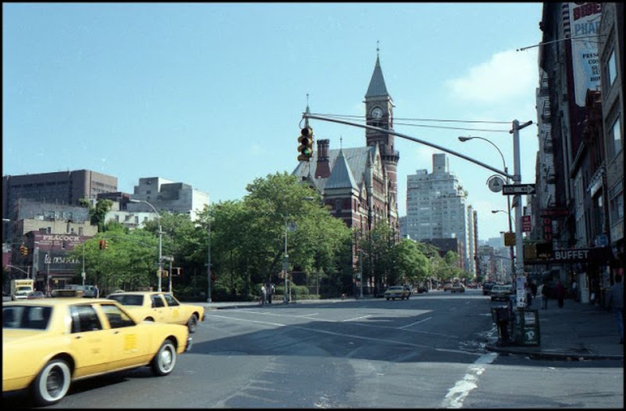 Bo anh kho quen thanh pho New York hoa le nam 1990