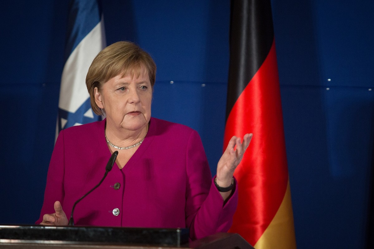 Bat ngo du dinh cua “ba dam thep” Angela Merkel sau nghi huu-Hinh-7