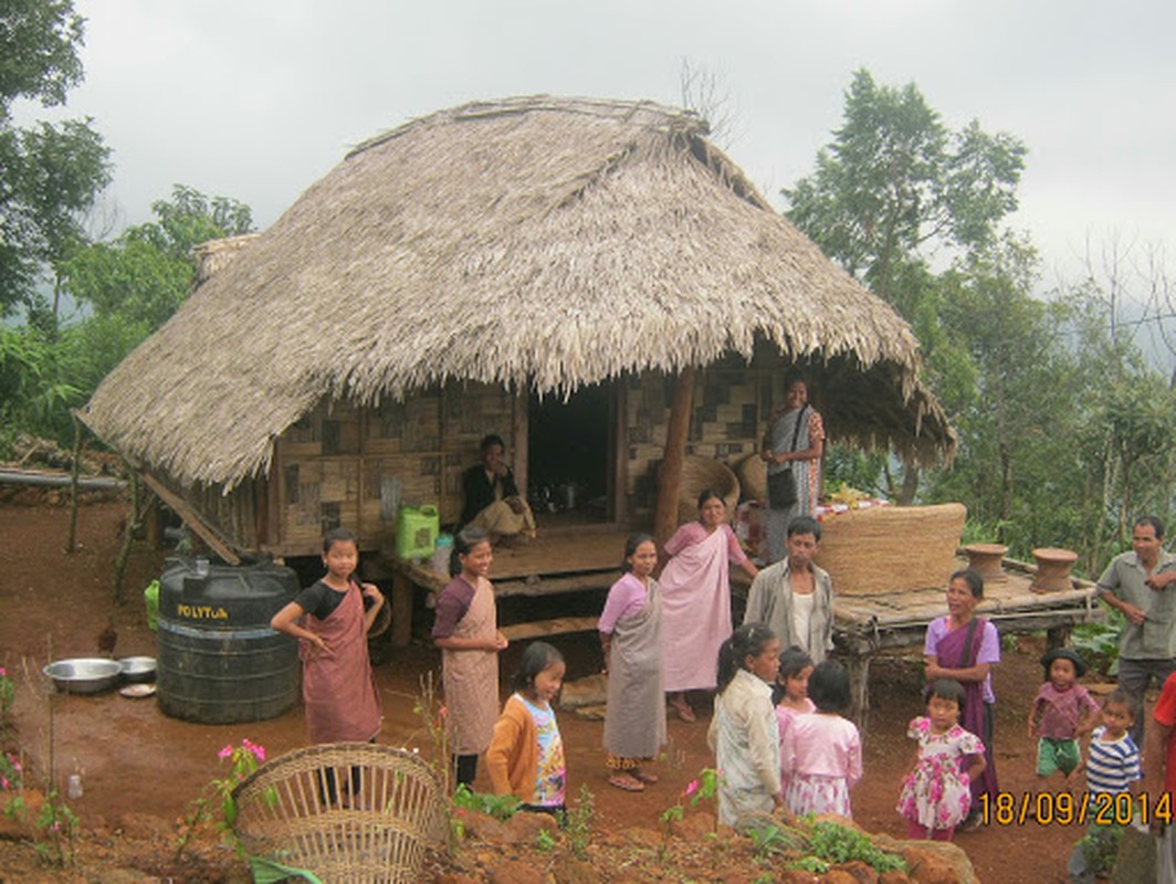 Bat ngo ngoi lang nguoi dan goi ten nhau bang tieng... huyt sao-Hinh-4