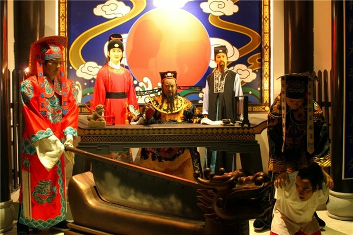 'Noi soi' hai cot Bao Cong, lo bi mat chan dong the gioi-Hinh-4