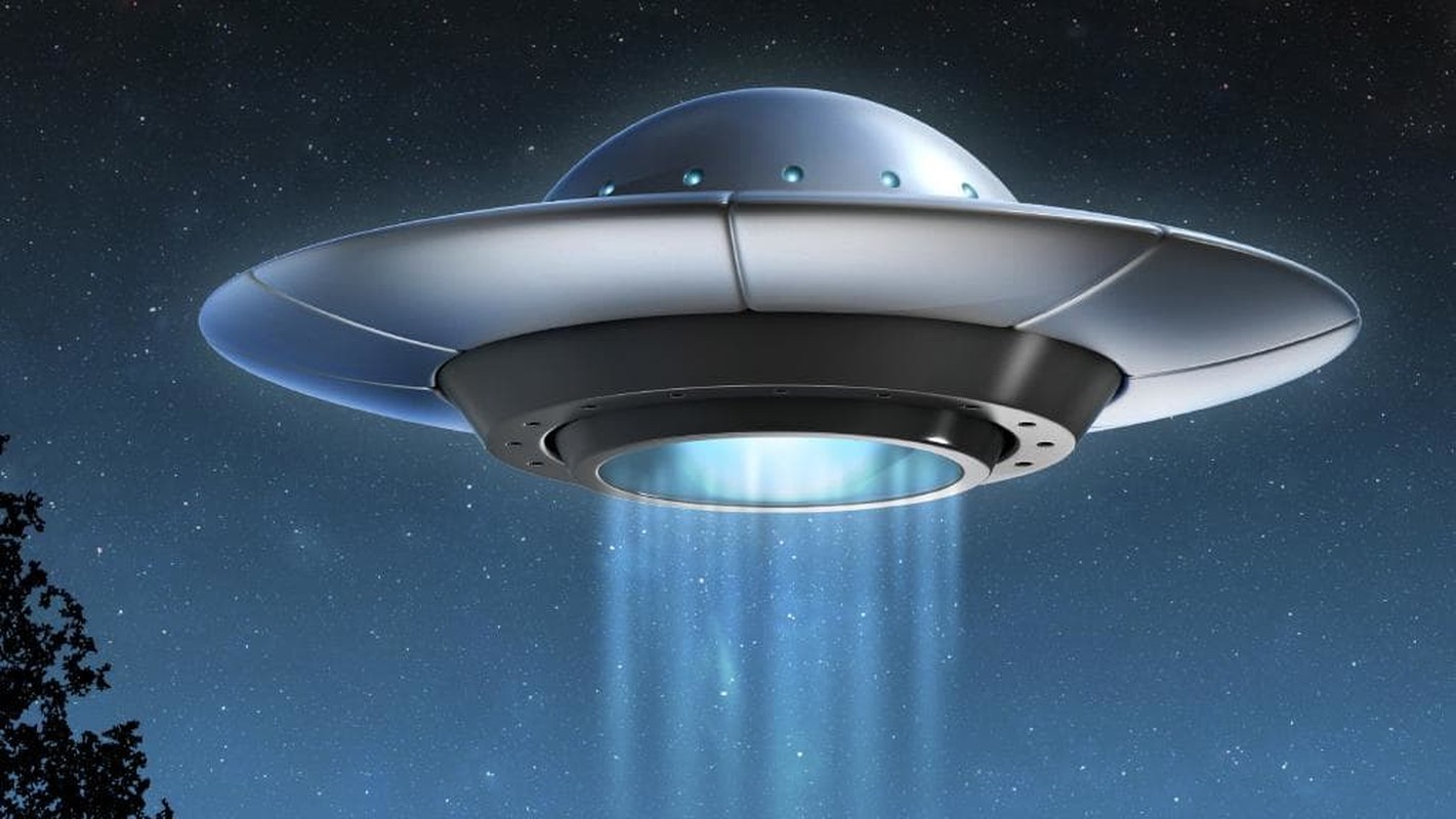 Tuyen bo soc: Phi cong My tung truy duoi UFO trong gan 30 phut?