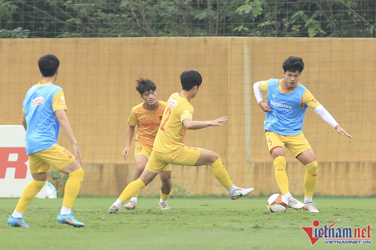 U23 Viet Nam nhan qua dac biet truoc ngay len duong du Doha Cup-Hinh-4