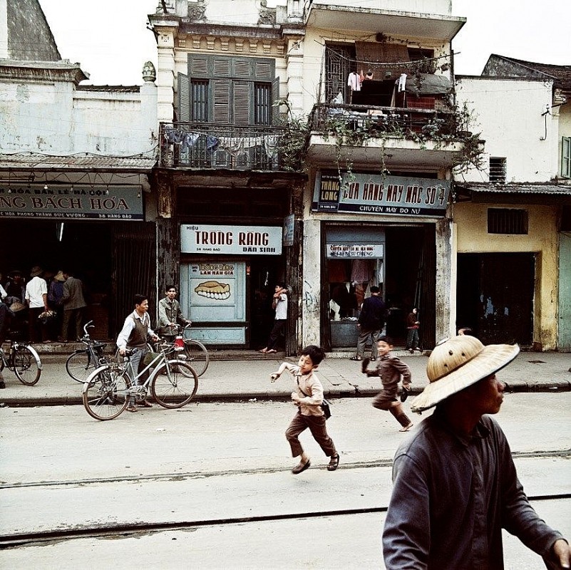 Anh chat lu ve Ha Noi 1967 - 1975 qua ong kinh nguoi Duc-Hinh-7