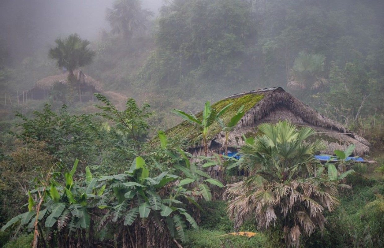 Ngoi lang co tich, ngoi phu reu xanh o Ha Giang-Hinh-5