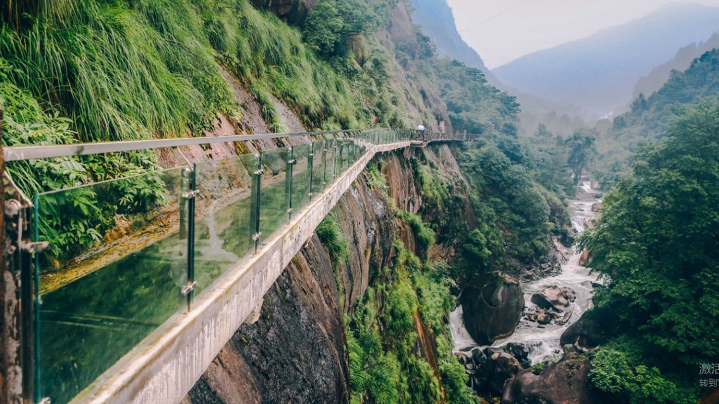 Chon bong lai tien canh, noi nhung ngoi nha treo tren vach da-Hinh-8