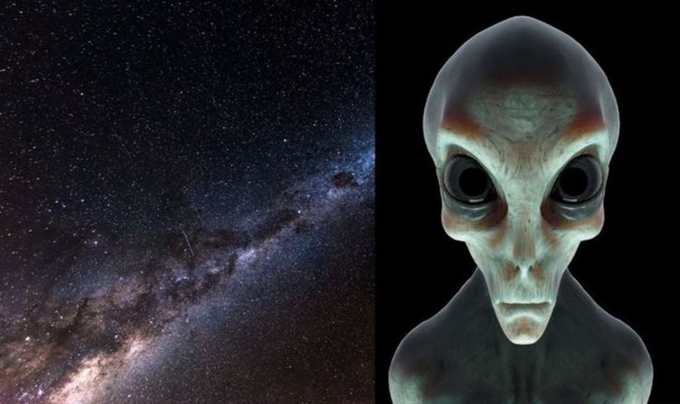 View - 	UFO của người ngoài hành tinh đang âm thầm theo dõi Trái đất