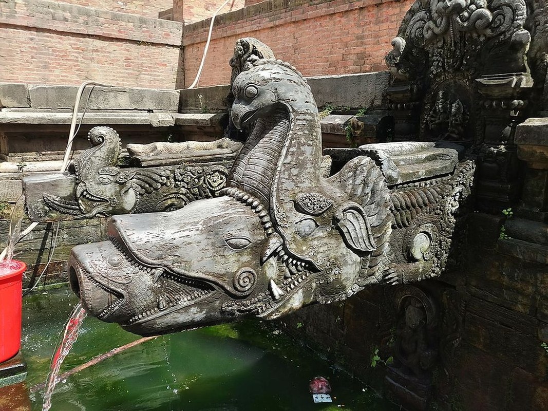 View - 	Bí mật hệ thống cung cấp nước gần 1.600 tuổi ở Nepal