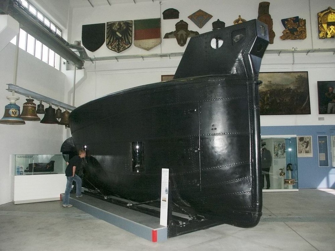 View - 	Giải mã tàu ngầm cổ nhất thế giới còn tới ngày nay