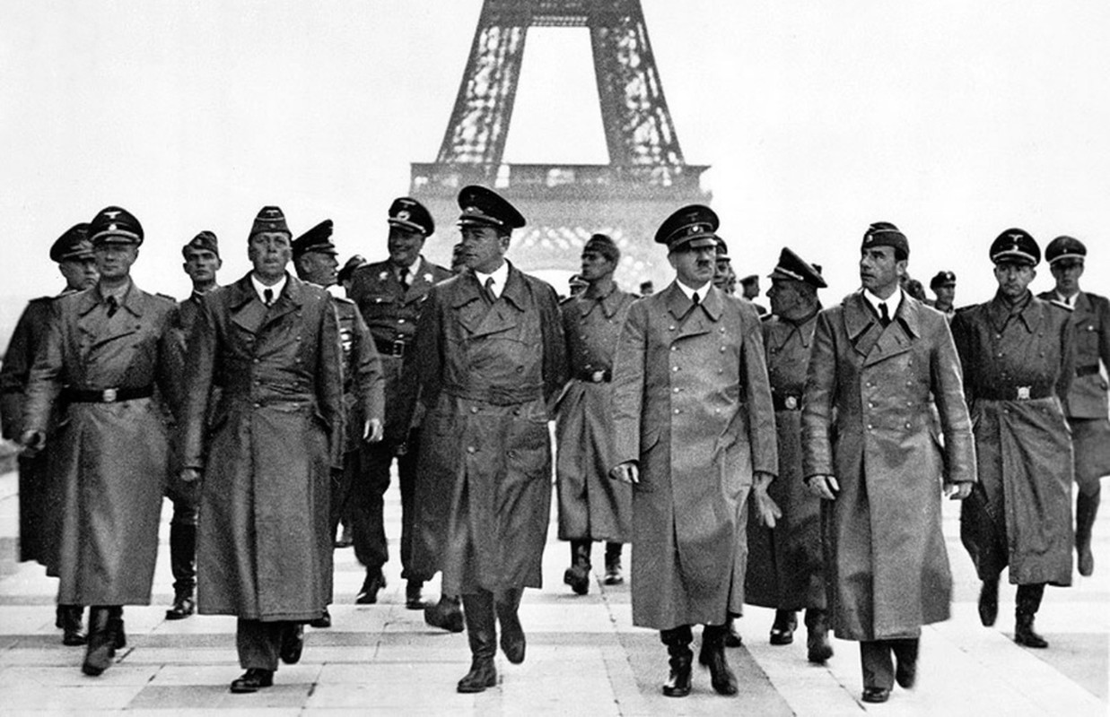 View - 	Trùm phát xít Hitler trang bị những thần dược nào cho binh sĩ Đức