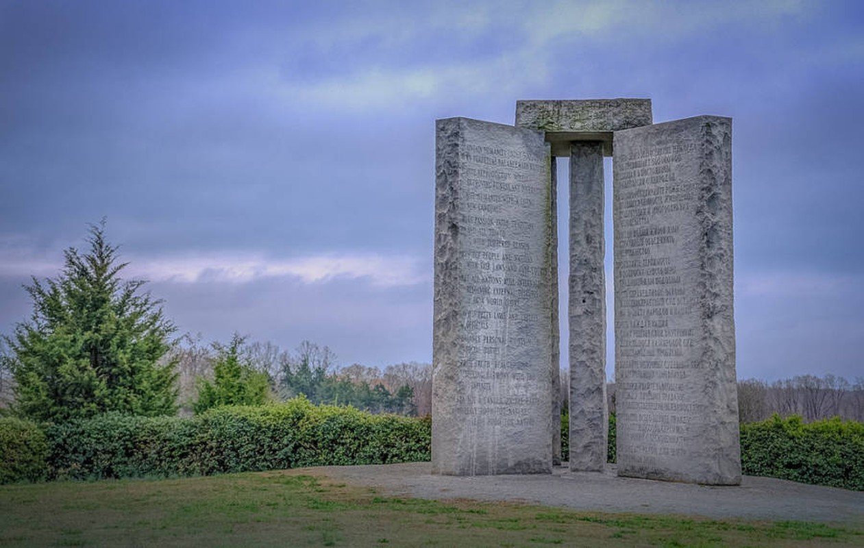 Dieu bat ngo ve cong trinh menh danh “Stonehenge cua My