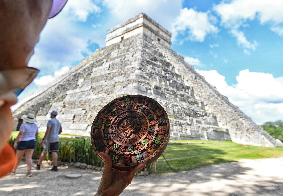 View - 	Bí ẩn gây tò mò về kim tự tháp của người Maya