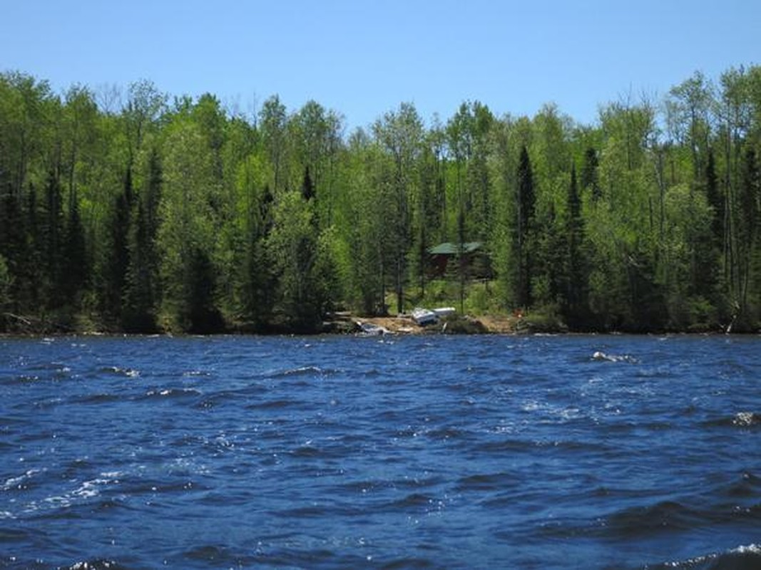 View - 	Dùng Google Maps, phát hiện cấu trúc lạ ở Canada