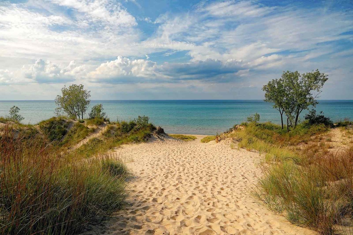 View - 	Bí ẩn những miệng hố khổng lồ dưới đáy hồ Michigan