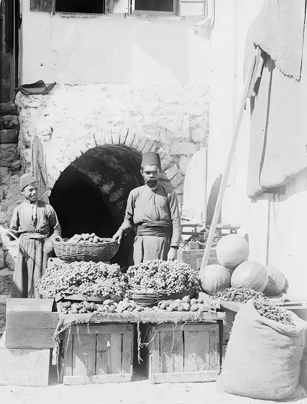 View - 	Ảnh chân thực về cuộc sống ở vùng đất thánh Jerusalem thế kỷ 20