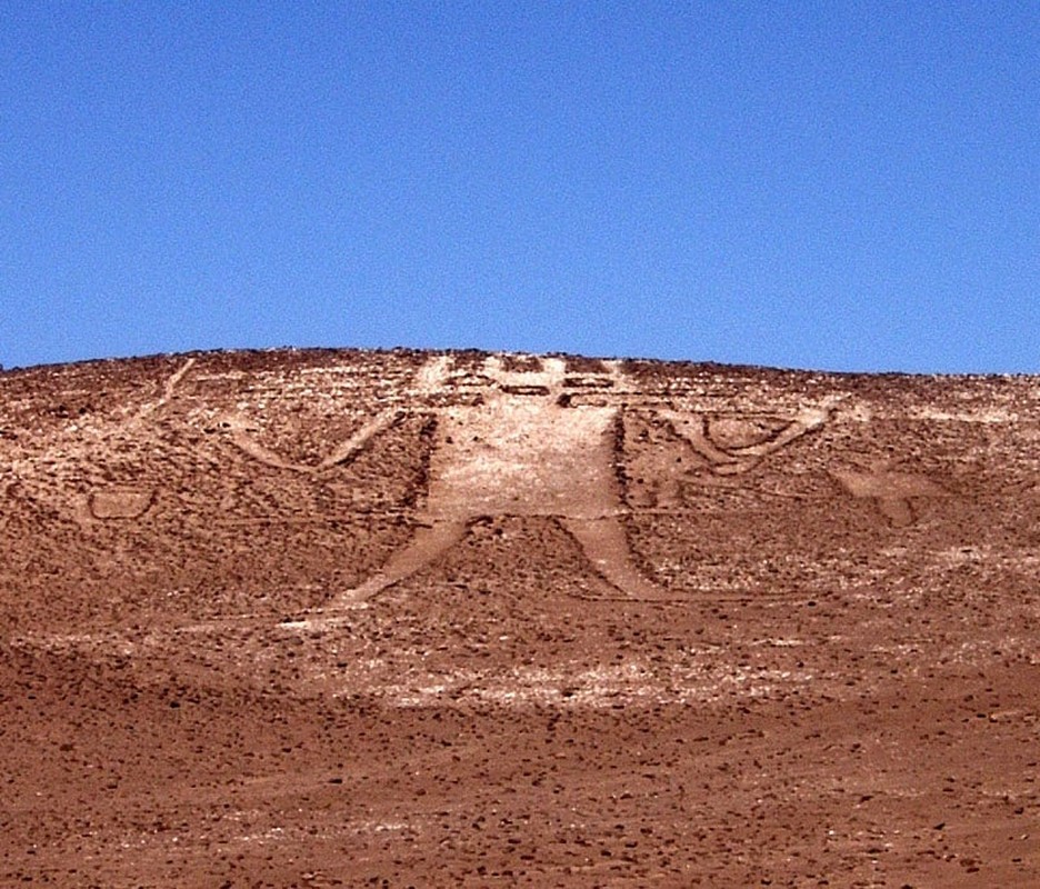 Gian nan giai ma hinh ve khong lo o sa mac Atacama-Hinh-7