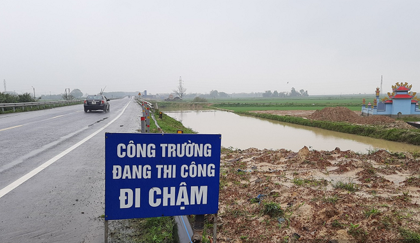 Ly do DA nang cap QL 9 hon 440 ty bi tam dung-Hinh-10