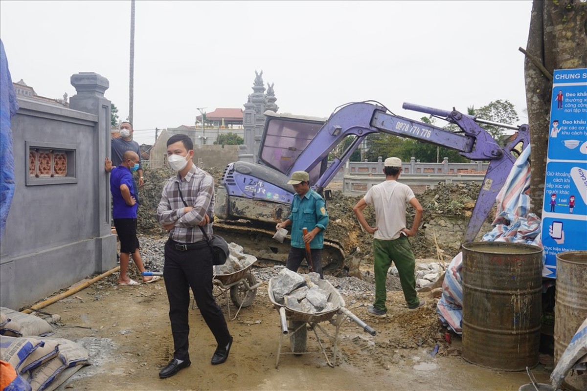 Thanh Hoa: Can canh gieng co o den tho Le Van Huu bi pha bo-Hinh-4