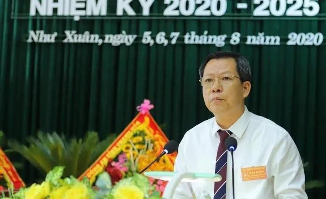 Tin nong 23/7: Vi sao Bi thu Huyen uy Nhu Xuan bi bat?