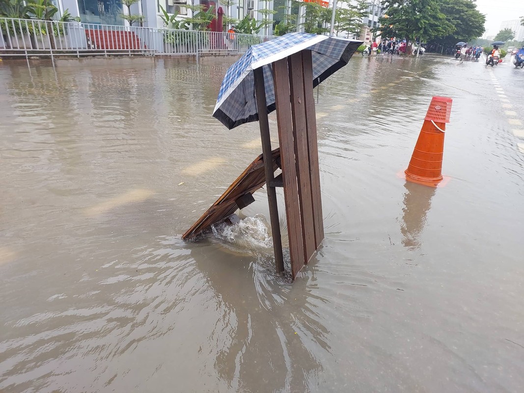 Ha Noi: Cum cong nghiep Tu Liem ngap trong bien nuoc-Hinh-5